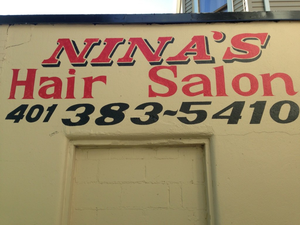 "NINA'S Hair Salon / 401388~5410" sign