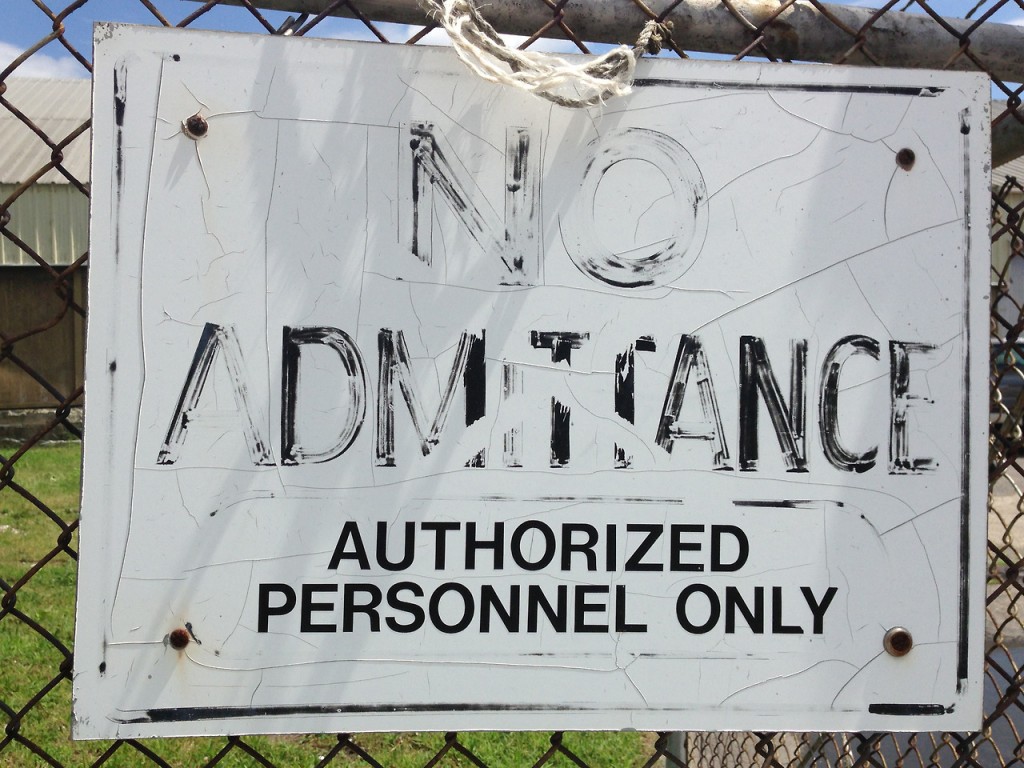 "NO ADMITTANCE AUTHORIZED PERSONNEL ONLY"