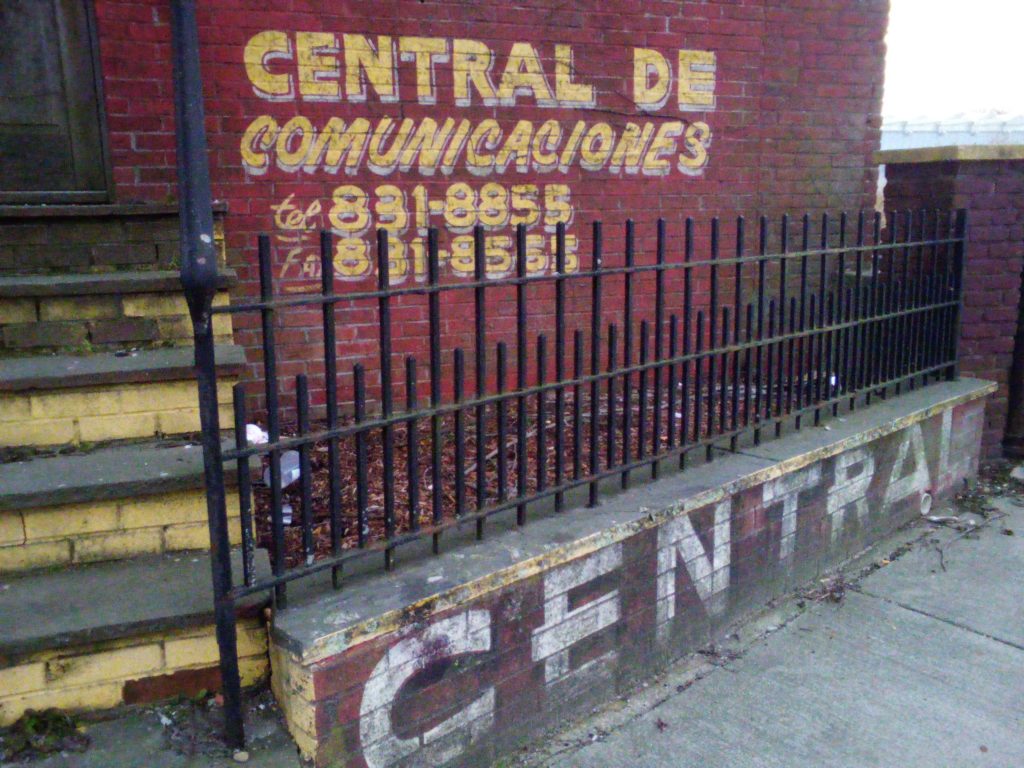 CENTRAL DE COMUNICACIONES sign